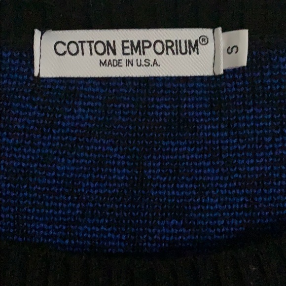 Cropped Sweater - Picture 2 of 3